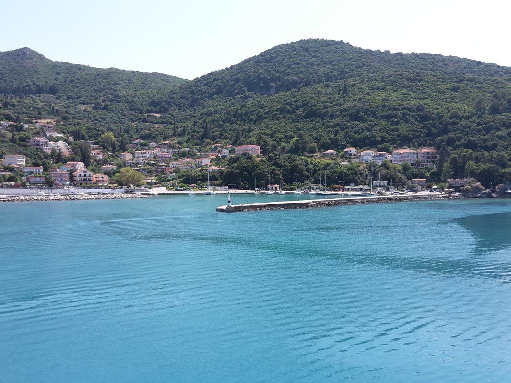 Friderica House Hotell Poros  Exteriör bild