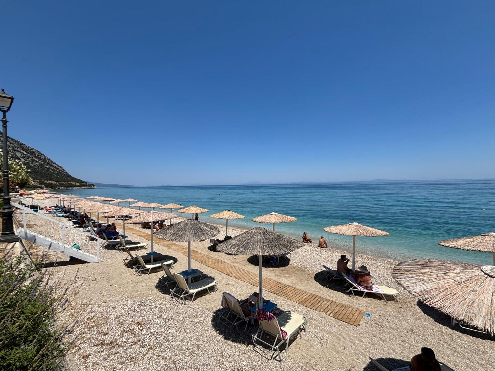 Friderica House Hotell Poros  Exteriör bild