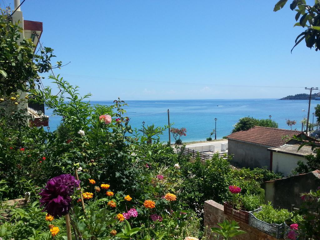Friderica House Hotell Poros  Exteriör bild